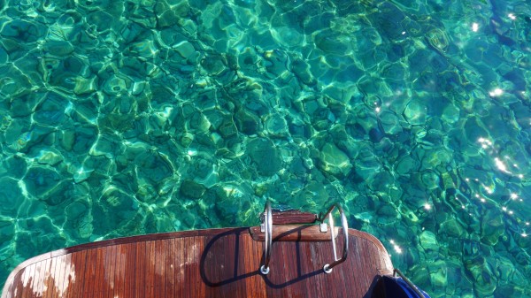 Wasser vom Schiff aus